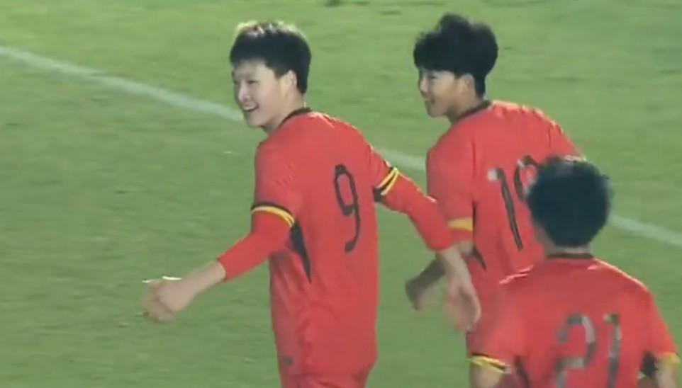 世界杯赛事直播-苗原:U17国脚张伯霖接近加盟湖北星辉,玉昆曾对其报价