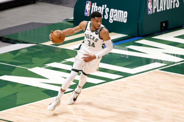 世界杯高清入口-22记穿云箭击穿热火防线 雄鹿三分复苏统治G2